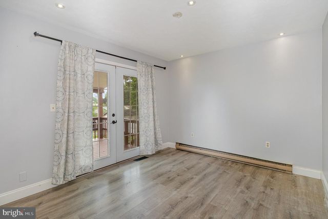 1122 FLORIBUNDA LN, Mechanicsburg, PA 17055