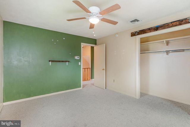 1122 FLORIBUNDA LN, Mechanicsburg, PA 17055