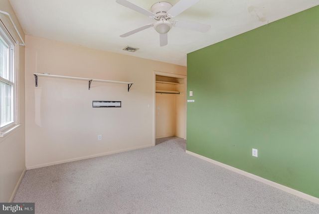 1122 FLORIBUNDA LN, Mechanicsburg, PA 17055