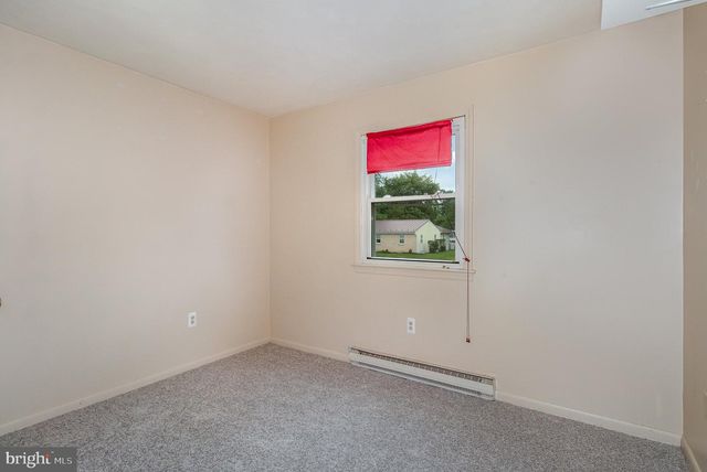 1122 FLORIBUNDA LN, Mechanicsburg, PA 17055