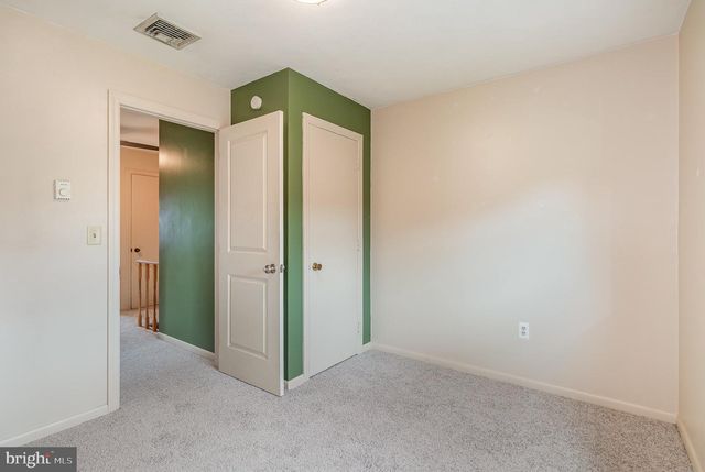 1122 FLORIBUNDA LN, Mechanicsburg, PA 17055