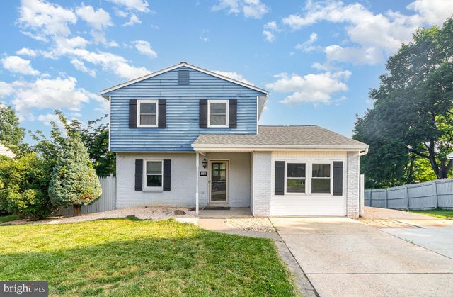 1122 FLORIBUNDA LN, Mechanicsburg, PA 17055