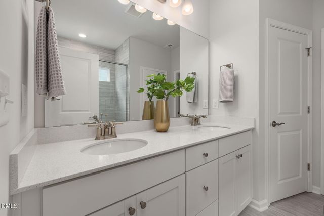 725 Branthurst Way, Fuquay Varina, NC 27526