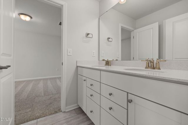 725 Branthurst Way, Fuquay Varina, NC 27526