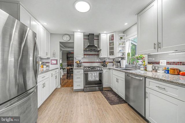 12 TEMPLE TER, Lawrence Township, NJ 08648