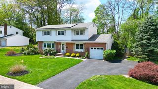 12 TEMPLE TER, Lawrence Township, NJ 08648