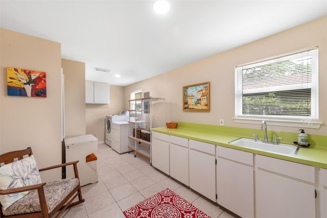 5504 Lands End ST, Austin, TX 78734