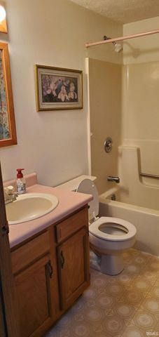 2309 Meiser Drive, Rochester, IN 46975