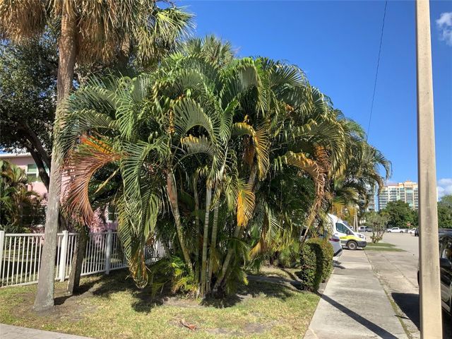 700 Bayshore Drive 13, Fort Lauderdale, FL 33304