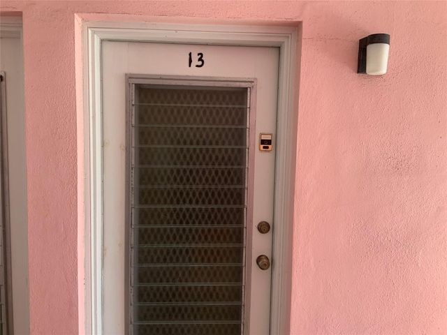 700 Bayshore Drive 13, Fort Lauderdale, FL 33304