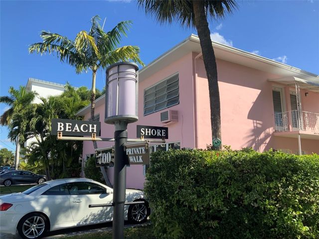 700 Bayshore Drive 13, Fort Lauderdale, FL 33304
