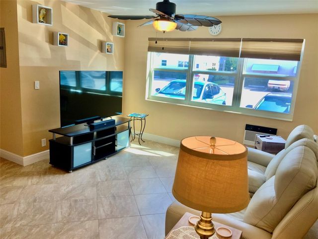 700 Bayshore Drive 13, Fort Lauderdale, FL 33304