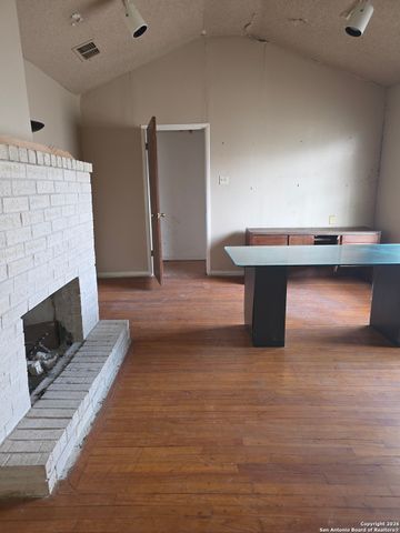 914 Vance Jackson Rd, San Antonio, TX 78201