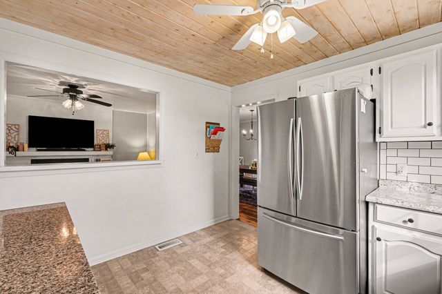 104 Darden Pl, Columbia, TN 38401