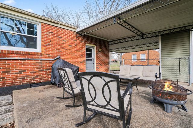 104 Darden Pl, Columbia, TN 38401