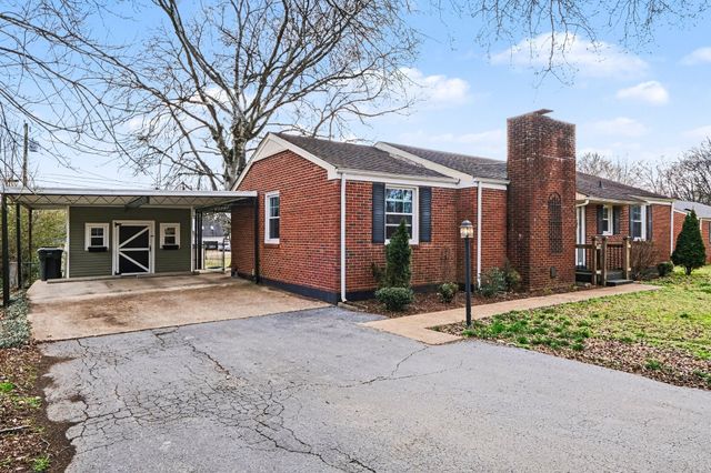 104 Darden Pl, Columbia, TN 38401