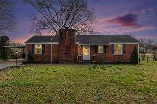 104 Darden Pl, Columbia, TN 38401