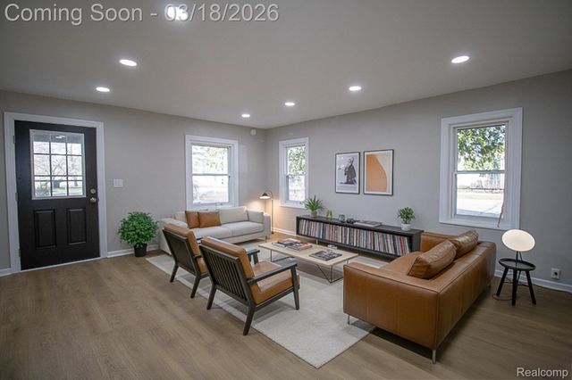 14888 Sunbury Street, Livonia, MI 48154