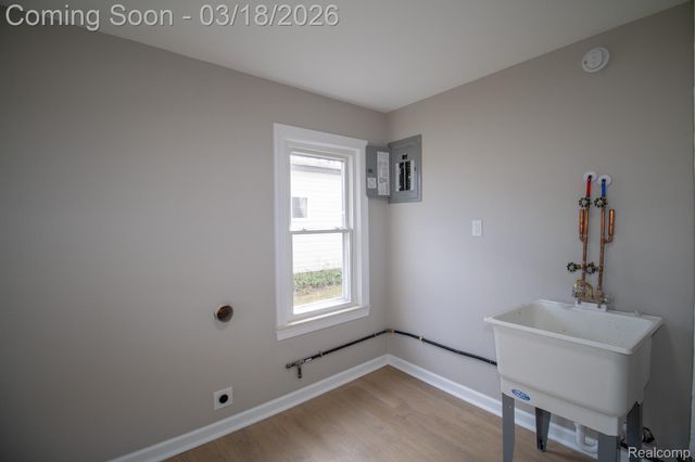 14888 Sunbury Street, Livonia, MI 48154