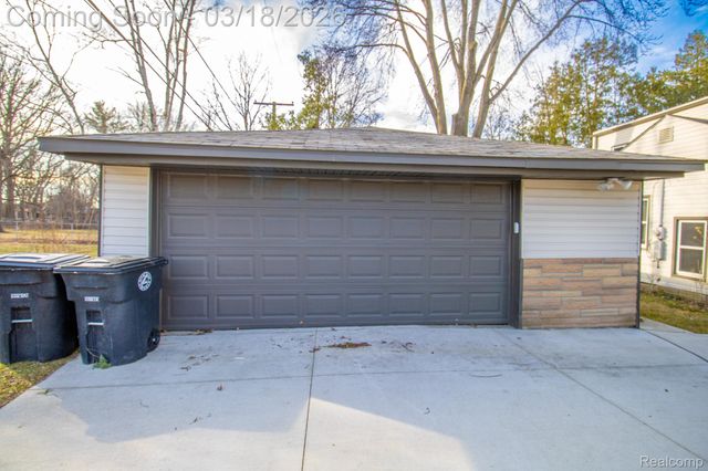 14888 Sunbury Street, Livonia, MI 48154