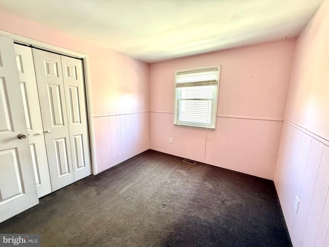 22 BERKS CT, Quakertown, PA 18951