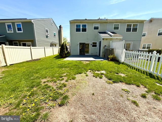 22 BERKS CT, Quakertown, PA 18951
