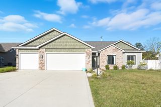 1403 Hideaway Drive, Auburn, IN 46706