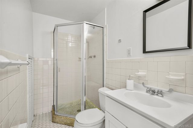 60 Overhill Road, New Rochelle, NY 10804