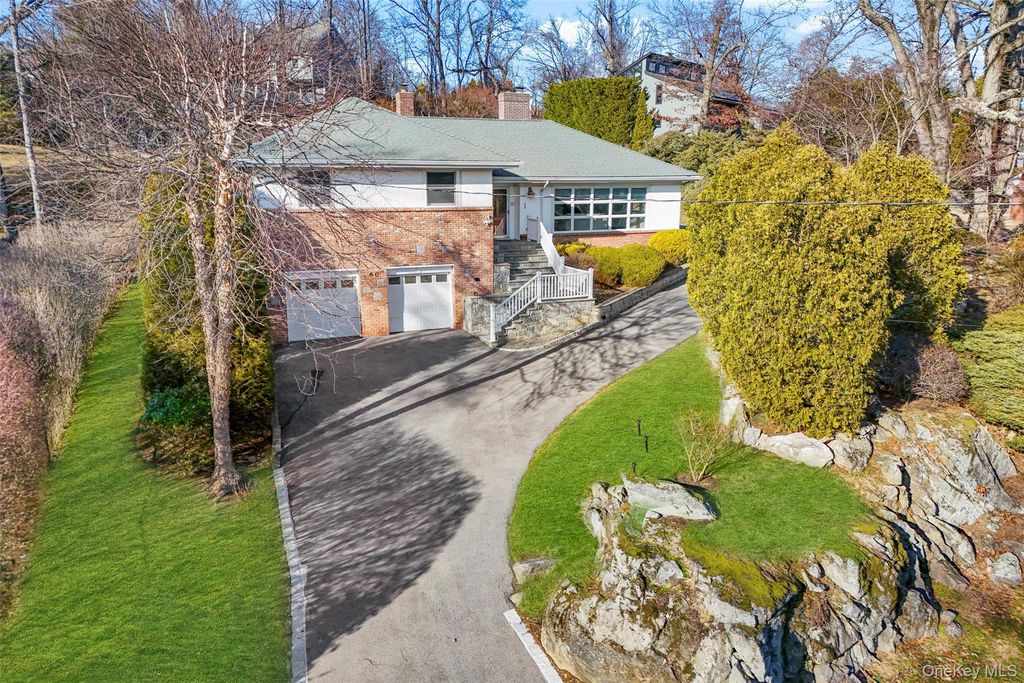 60 Overhill Road, New Rochelle, NY 10804