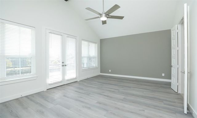 906A W 21st Street, Houston, TX 77018