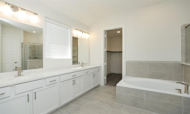 906A W 21st Street, Houston, TX 77018