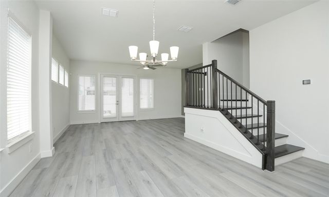 906A W 21st Street, Houston, TX 77018