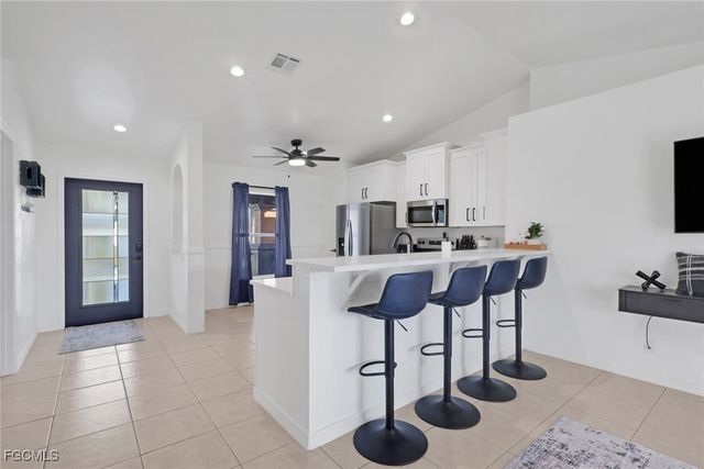 1110 NE 6th PL, Cape Coral, FL 33909