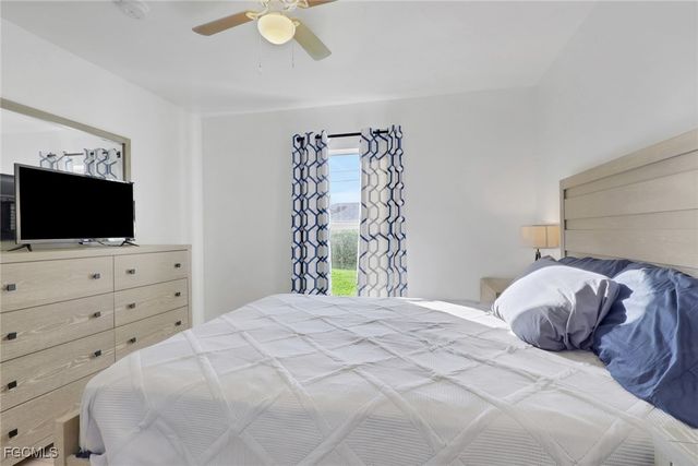 1110 NE 6th PL, Cape Coral, FL 33909