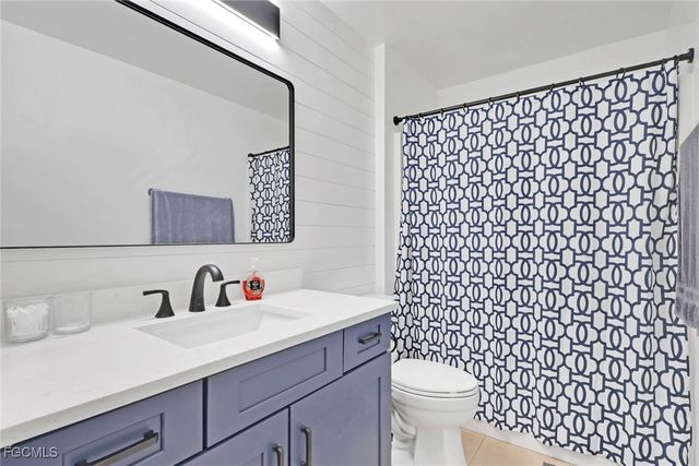 1110 NE 6th PL, Cape Coral, FL 33909