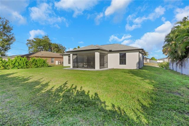 1110 NE 6th PL, Cape Coral, FL 33909