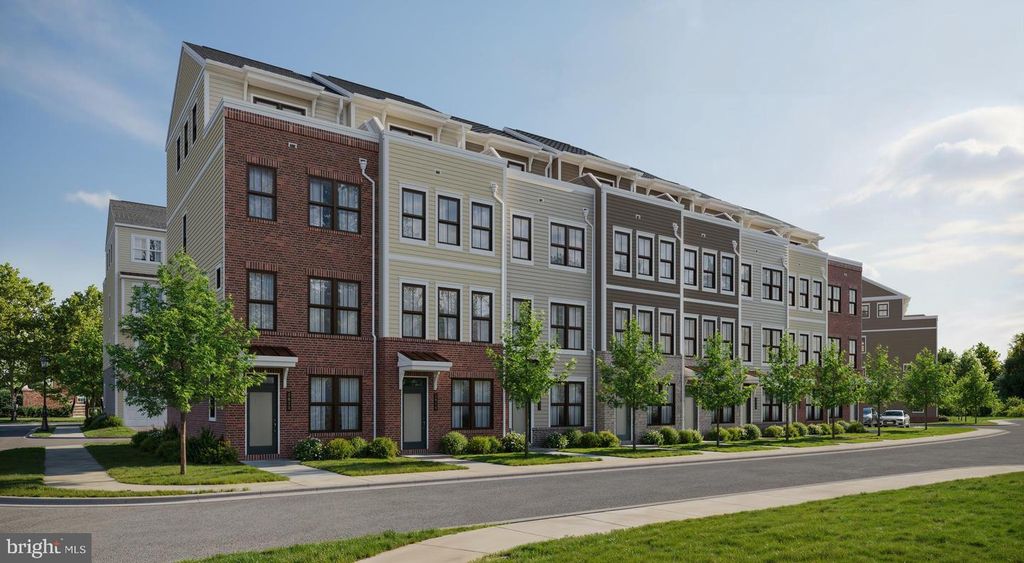 627 BELMONT BAY DR, Woodbridge, VA 22191