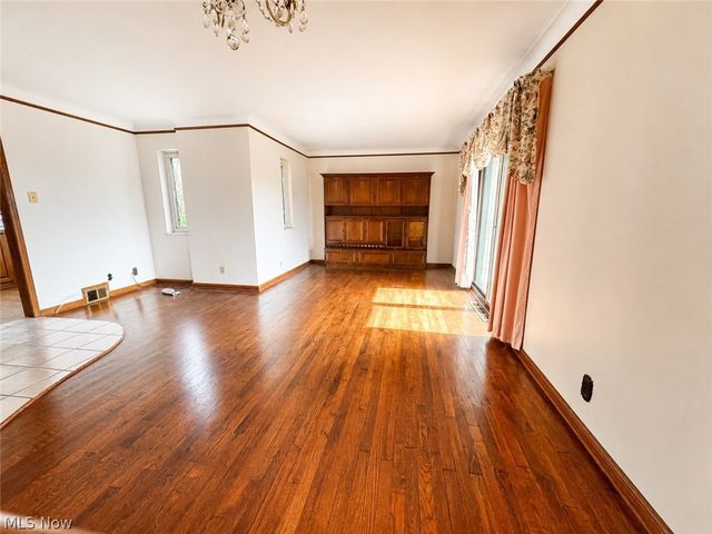 1359 W Sprague Road, Broadview Heights, OH 44147