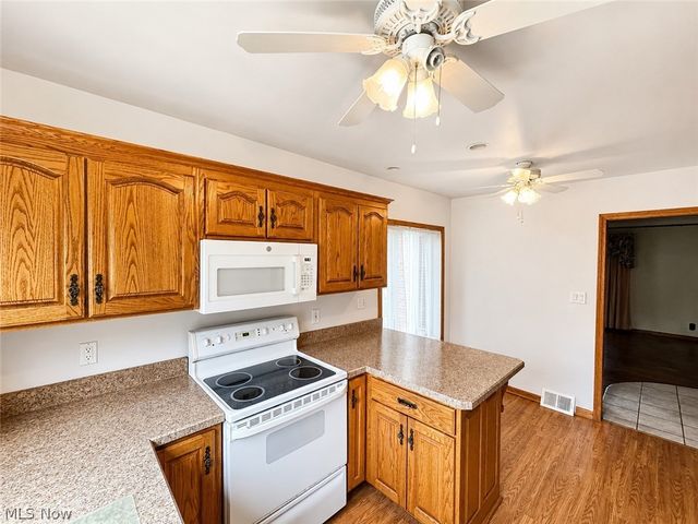 1359 W Sprague Road, Broadview Heights, OH 44147