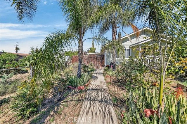 835 E Nocta, Ontario, CA 91764