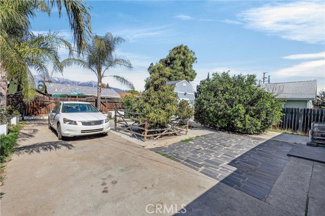 835 E Nocta, Ontario, CA 91764