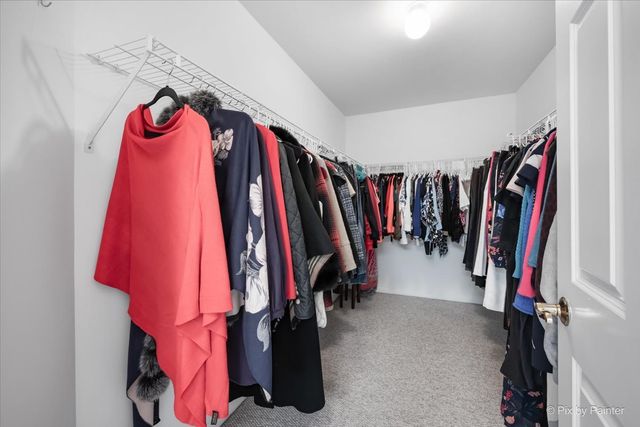 305 Colonial Drive, Vernon Hills, IL 60061