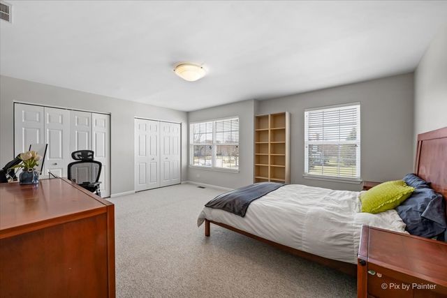 305 Colonial Drive, Vernon Hills, IL 60061