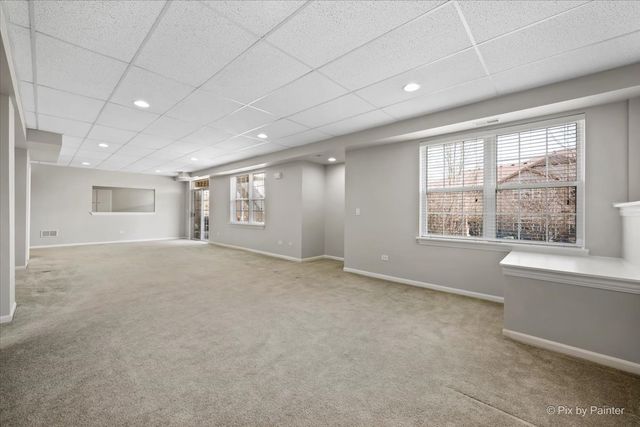 305 Colonial Drive, Vernon Hills, IL 60061