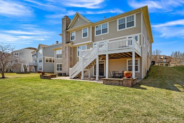 305 Colonial Drive, Vernon Hills, IL 60061