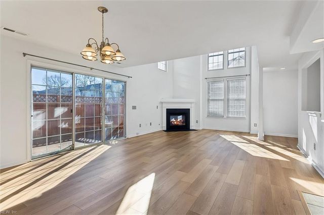 109 Buttonwood LN, Yorktown, VA 23693