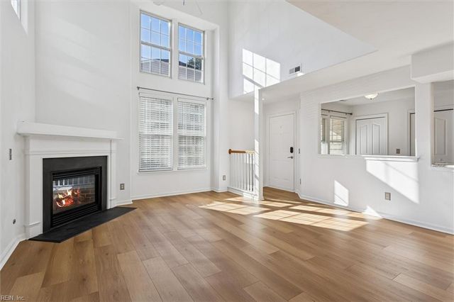 109 Buttonwood LN, Yorktown, VA 23693