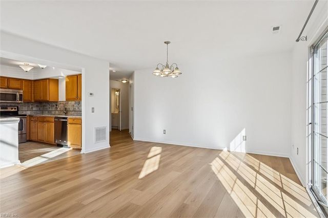 109 Buttonwood LN, Yorktown, VA 23693