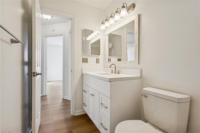 109 Buttonwood LN, Yorktown, VA 23693