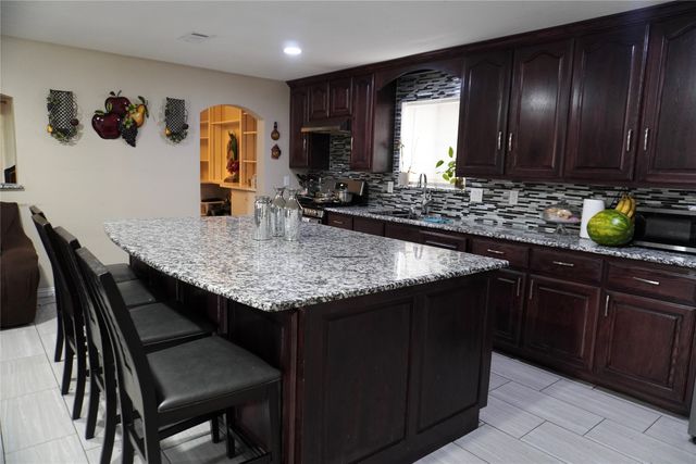 2809 Linden Lea, Irving, TX 75061